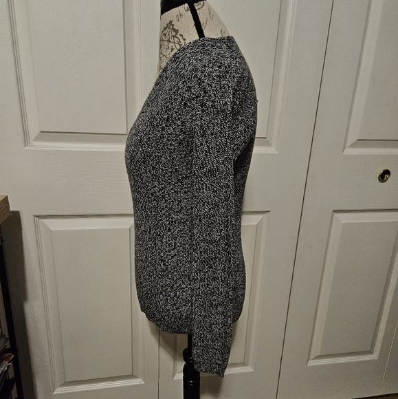 Blue Notes Sweater Size Medium - Picture 4 of 5